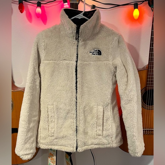 Reversible North Face Puffer - Navy and Cream - Picture 3 of 4